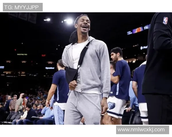 贾莫兰特在NBA赛场上的崛起与挑战：年轻球星的奋斗故事